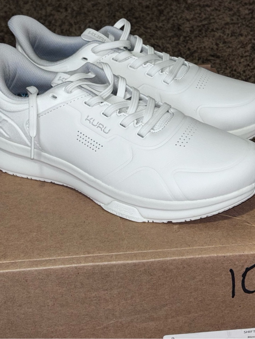 Kuru Sneakers Shift Men’s 9 White Athletic Leather Anti-Slip Supportive Shoes